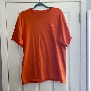 Oversized orange Nike tshirt